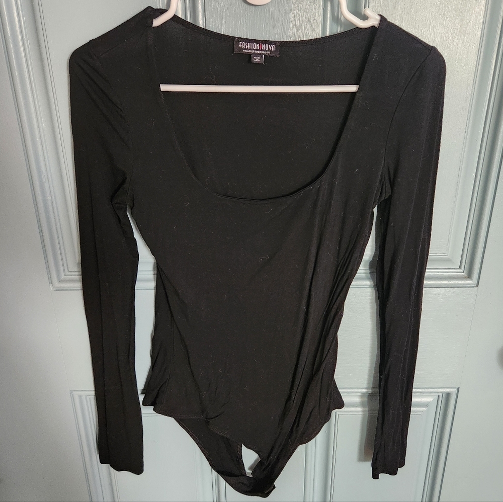 Fashion Nova Classic Black Scoop Neck Bodysuit